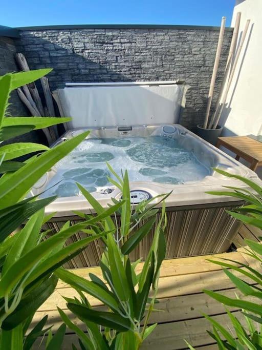 Villa Avec Jacuzzi Proche De La Mer Et Du Centre Barbâtre Exterior foto